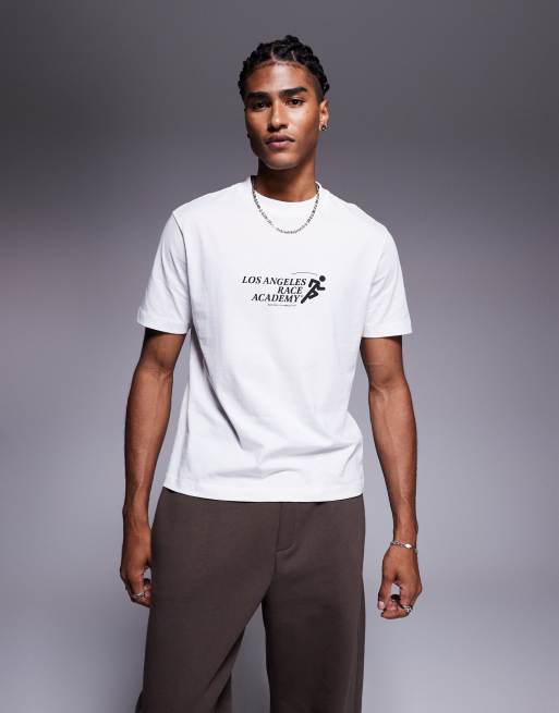 ASOS DESIGN - T-shirt oversize squadrata bianca con grafica sportiva, 4 di 4