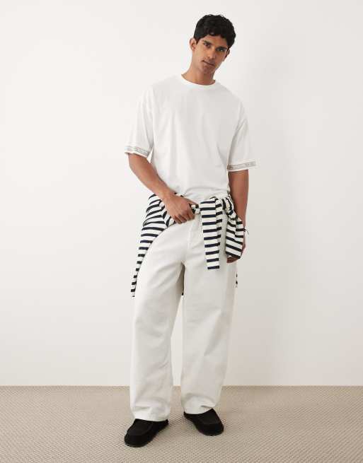 ASOS DESIGN - T-shirt oversize squadrata bianca con stampa di testo in rilievo e stampa sulle maniche, 3 di 5