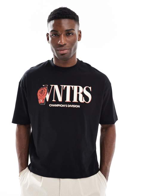 ASOS DESIGN - T-shirt oversize squadrata nera con grafica sportiva sul davanti, 3 di 4