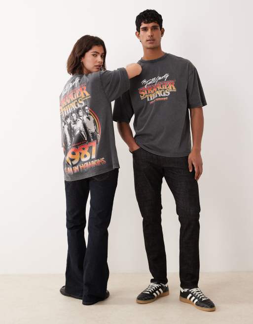 ASOS DESIGN - T-shirt oversize unisex nero slavato con stampa Stranger Things sul retro, 2 di 4