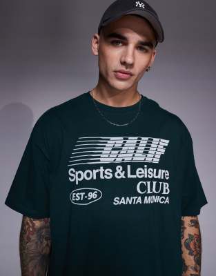 ASOS DESIGN - T-shirt oversize verde con stampa "Sports Club" sul davanti - view 1