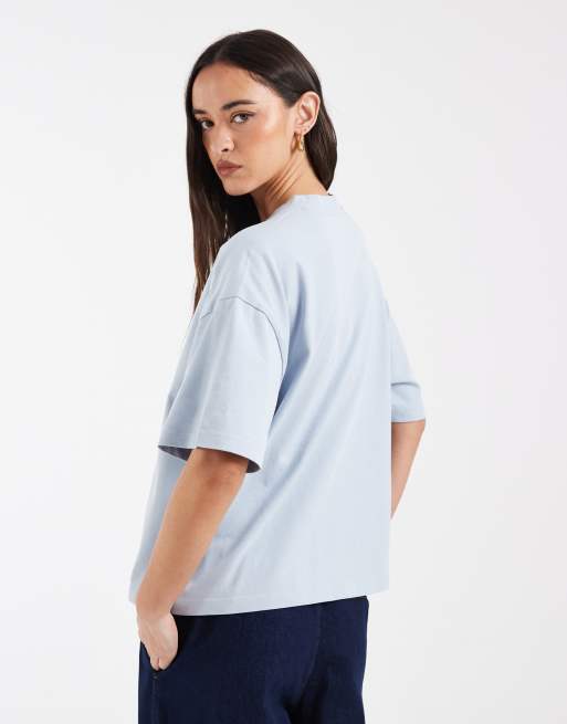 ASOS DESIGN - T-shirt regular fit blu slavato con scollo a V, 4 di 4
