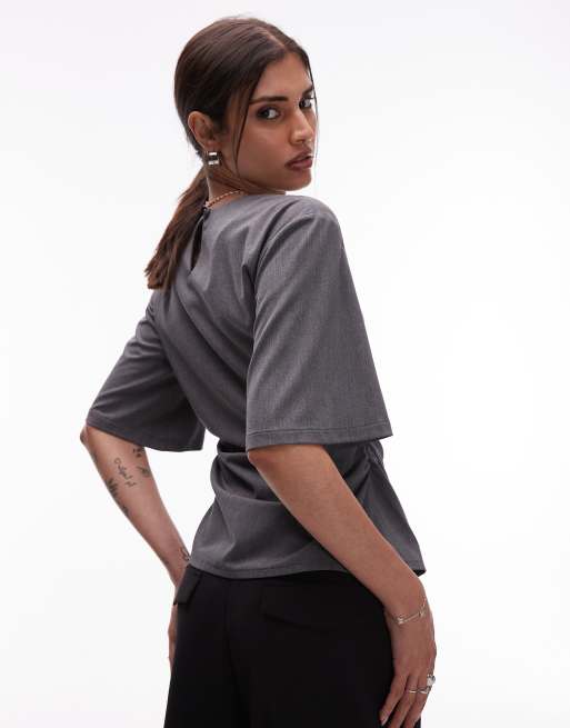 ASOS DESIGN - T-shirt sartoriale grigio antracite stretta in vita, 3 di 4