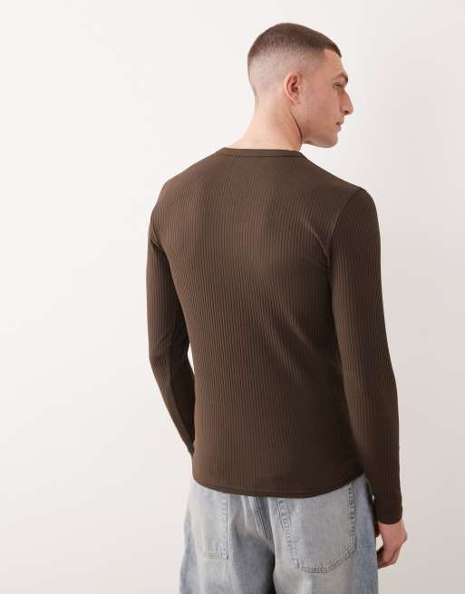 ASOS DESIGN - T-shirt serafino a maniche lunghe attillata pesante marrone scuro a coste eleganti, 2 di 5