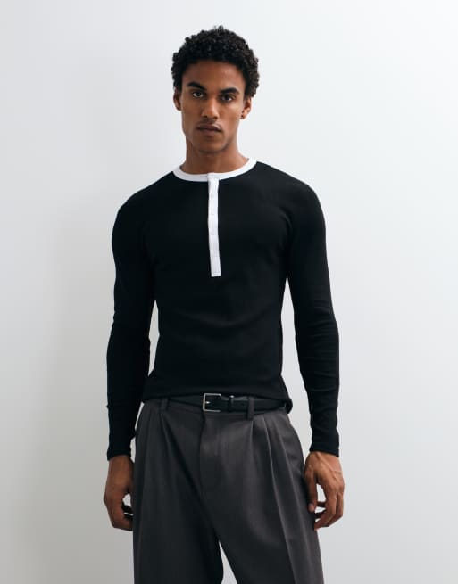 ASOS DESIGN t-shirt serafino attillata a maniche lunghe con collo a contrasto in costina nera, 4 di 10