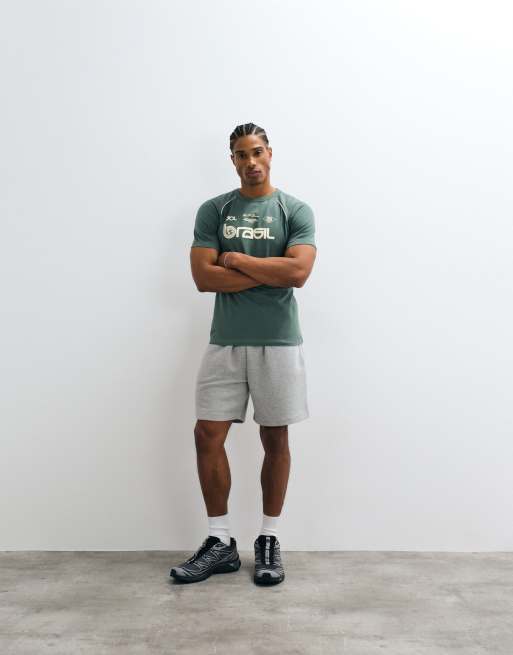 ASOS DESIGN - T-shirt slim lavaggio verde con grafica Brasil, 2 di 5