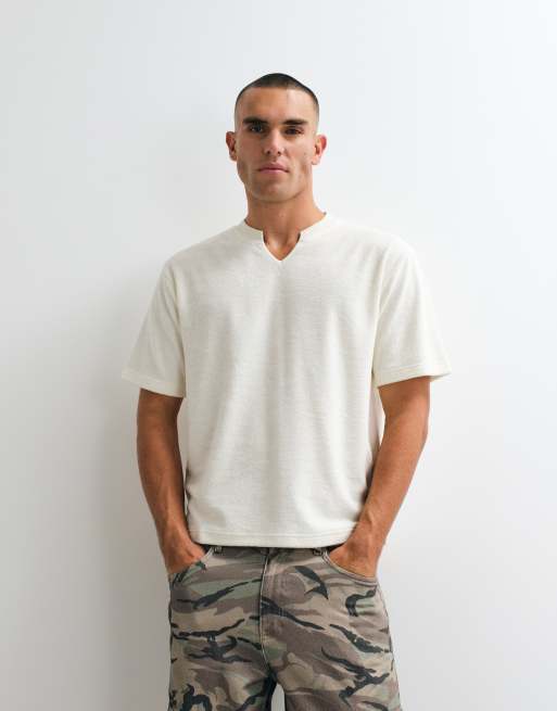 ASOS DESIGN T-shirt squadrata e comoda con scollo a intaglio in spugna crema
