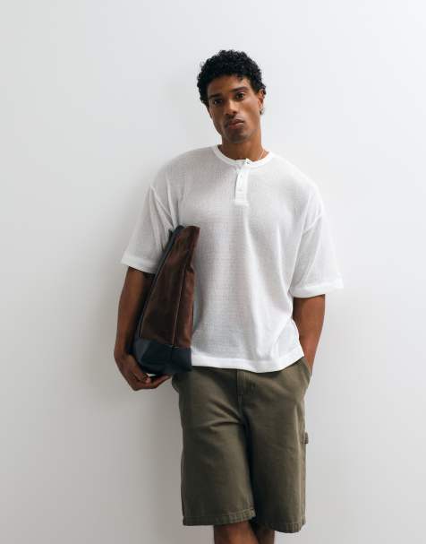 ASOS DESIGN - T-shirt squadrata oversize con scollo serafino in tessuto neutro testurizzato - view 1