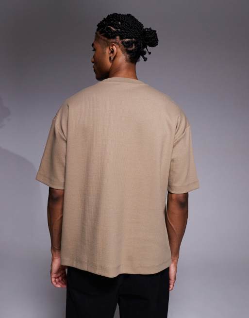 ASOS DESIGN - T-shirt squadrata premium oversize marrone testurizzata a contrasto con tasca, 3 di 5