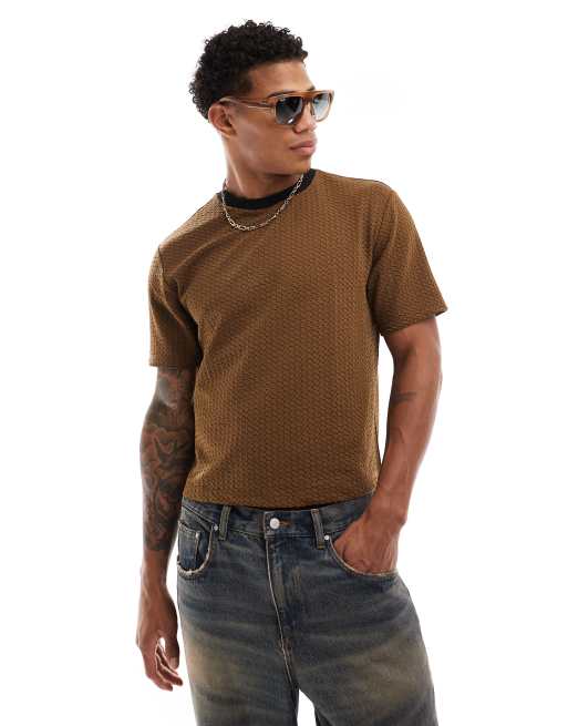 ASOS DESIGN - T-shirt taglio corto vestibilità classica marrone testurizzata