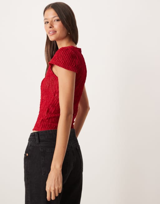 ASOS DESIGN - T-shirt texturé effet rétréci à volants - Rouge foncé, 4 de 4