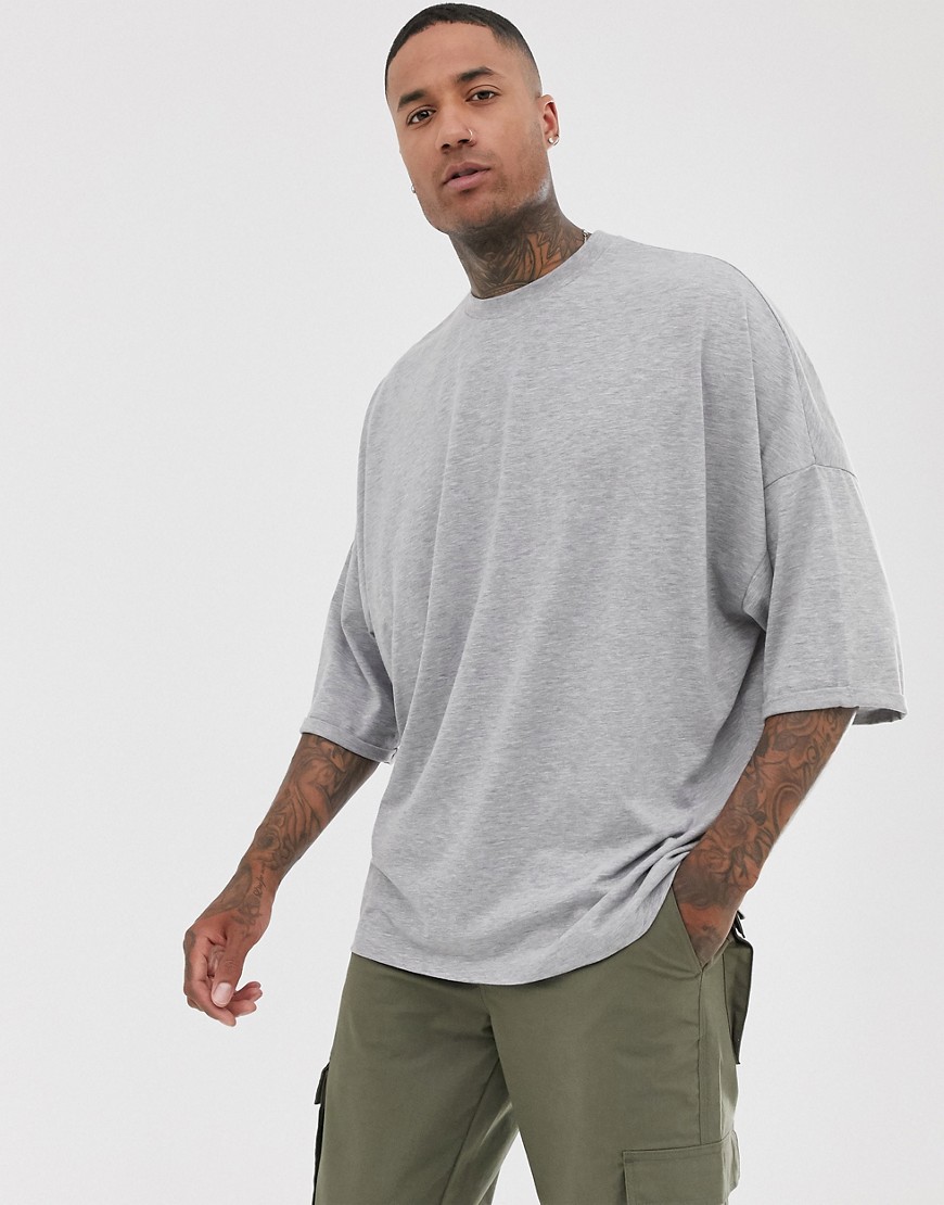ASOS DESIGN - T-shirt ultra oversize lunga grigia con maniche risvoltate-Grigio