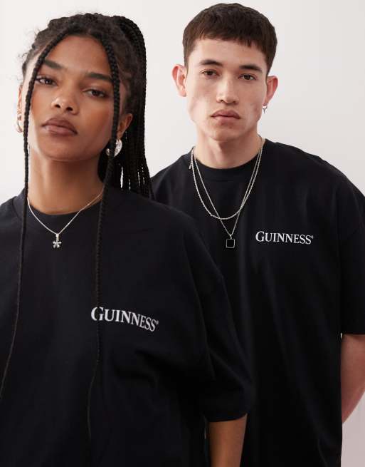 T-shirt noir surdimensionné imprimé avec licence Guinness