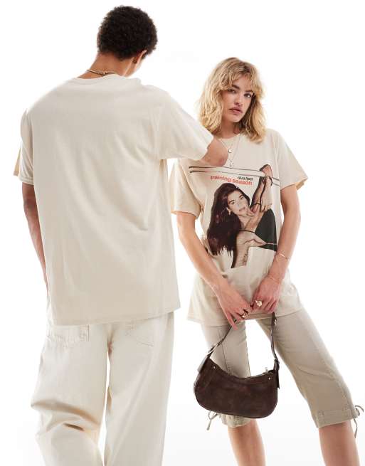 ASOS DESIGN - T-shirt unisexe oversize avec imprimé Dua Lipa sous licence à l'avant - Blanc cassé, 2 de 4