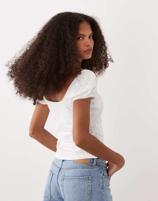 ASOS DESIGN - T-shirt van jersey met pofmouwen en broderie in wit, 4 van 4