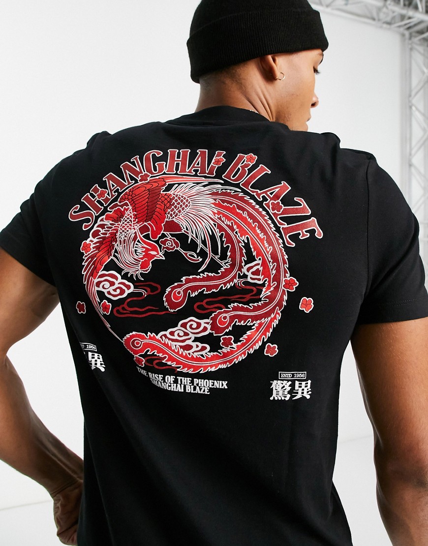ASOS DESIGN - T-shirt van zwart biologisch katoen met drakenprint op de achterkant in rood