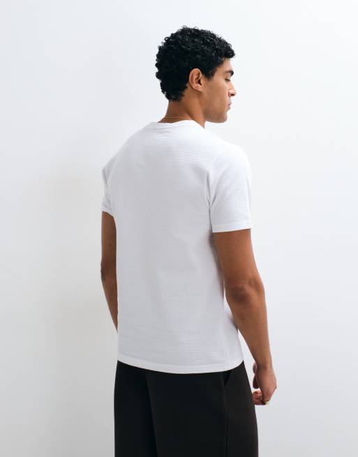ASOS DESIGN - T-shirt vestibilità classica in seersucker bianco, 4 di 5