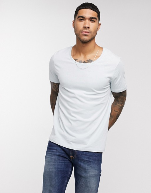 ASOS DESIGN t-shirt with scoop neck in blue