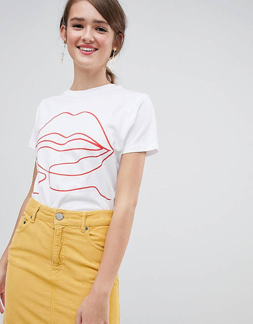 ASOS DESIGN t-shirt with scribble lips print
