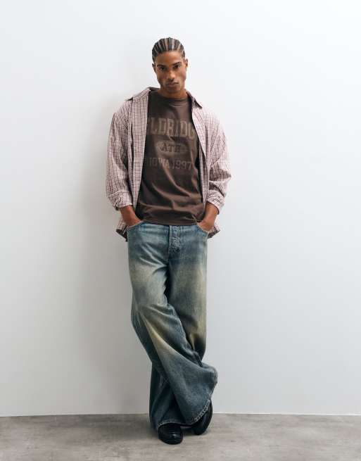 ASOS DESIGN t-shirt with tonal Eldridge graphic in brown, 2 of 5
