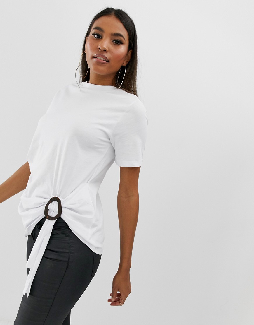 ASOS DESIGN t-shirt with twist side and horn ring detail-White