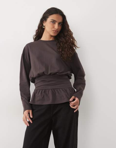 ASOS DESIGN t-shirt z długim rękawem, rozszerzany, z wcięciem w talii, brązowy - view 1