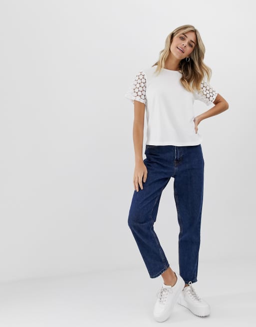 ASOS DESIGN T-shirt z koronkowymi rękawami, 4 z 4