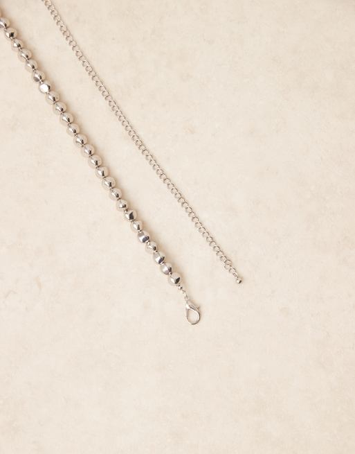 ASOS DESIGN - Taille- en heup ketting met kralen en bloem in zilver, 2 van 3