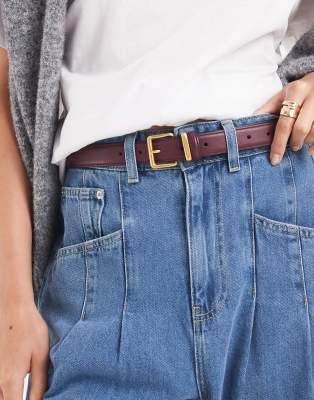 ASOS DESIGN - Taillen- und Hüftgürtel in Burgunderrot mit eckiger Schnalle