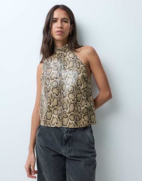 ASOS DESIGN tailliert aus Kunstleder, mit Neckholder in Beige mit Schlangenmuster - view 1