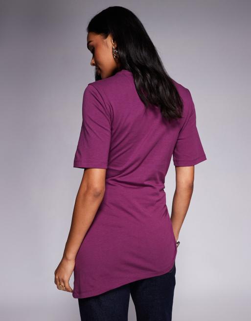 ASOS DESIGN – Tailliert und asymmetrisch geschnittenes Longline-T-Shirt in Feige, 4 von 4