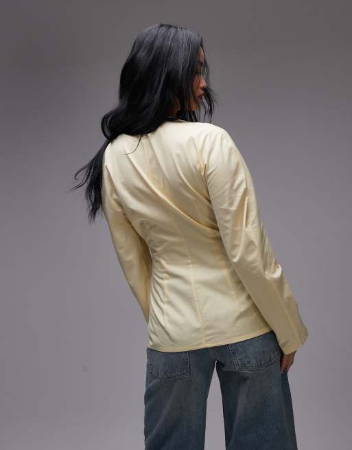 ASOS DESIGN – Taillierte Hemdbluse in Buttermilchgelb mit Cocoon-Ärmeln, 3 von 4