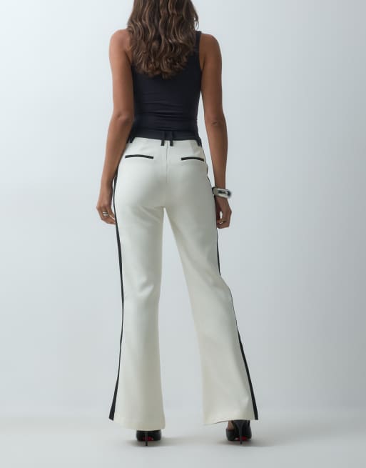 ASOS DESIGN taillierte Smoking-Hose mit ausgestelltem Bein in Schwarz und Cremeweiß, 5 von 5