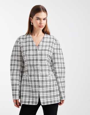 ASOS DESIGN - Taillierter Blazer aus Tweed in Ecru-Neutral