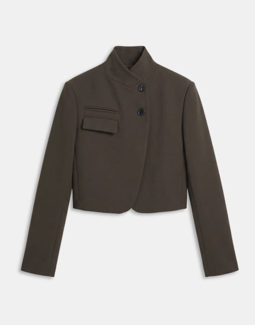 ASOS DESIGN taillierter Blazer in Wolloptik, boxy, cropped, mit hohem Kragen in Khaki, 6 von 9