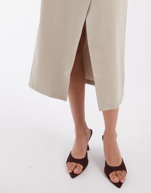ASOS DESIGN taillierter Wickel-Midirock, 4 von 5