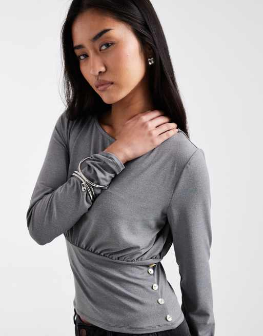 ASOS DESIGN – Tailliertes Oberteil in Grau meliert mit Knopfdetail, Kombiteil, 3 von 4