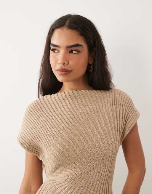 ASOS DESIGN – Tailliertes, plissiertes Mini-Strickkleid in Steinbeige, 2 von 4