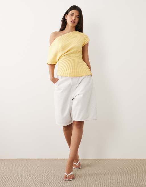 ASOS DESIGN – Tailliertes, plissiertes Strick-Top in Buttermilchgelb, 2 von 4