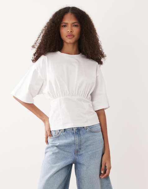 ASOS DESIGN – Tailliertes T-Shirt in Weiß mit Rückenschnürung - view 1