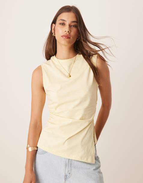 ASOS DESIGN – Tailliertes Trägertop in Zitronengelb mit asymmetrischem Saum - view 1