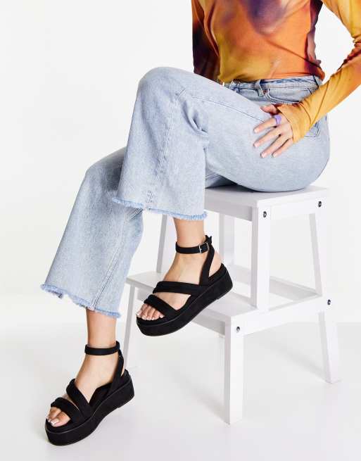 ASOS DESIGN – Tailor – Czarne wyściełane sandały z pasków na płaskiej platformie, 4 z 4