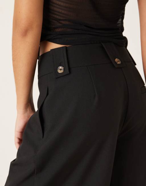ASOS DESIGN tailored ankle grazer pants with tab waist detail in black, 4 of 5