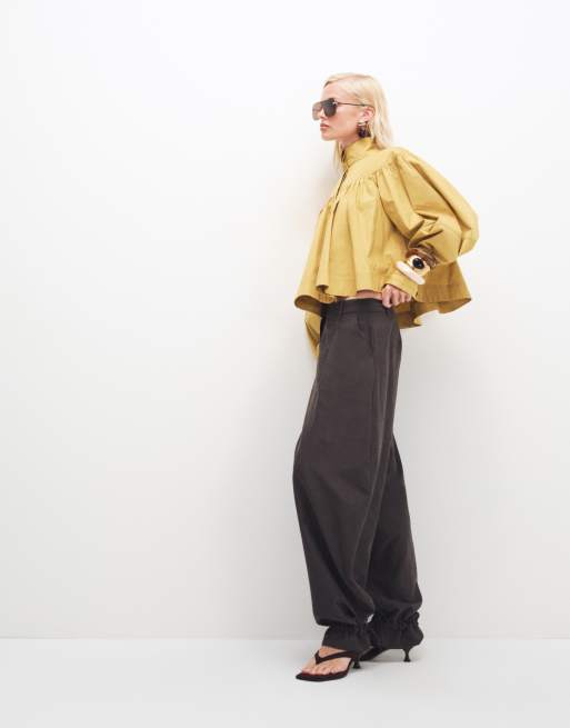ASOS DESIGN Tailored balloon pants with frill hem in brown, 2 of 7