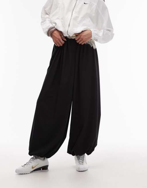 ASOS DESIGN tailored balloon trousers in black, 5 of 5