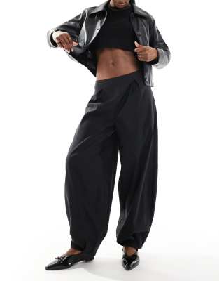 tailored barrel leg pants in black