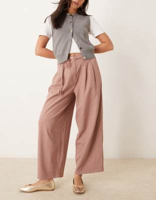 tailored barrel leg pants with double ties in mink-pink