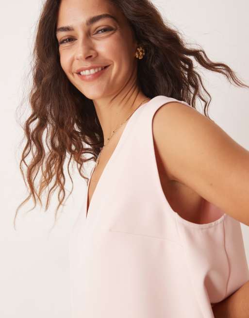 ASOS DESIGN tailored boxy v neck shell top in pink (part of a set), 2 of 4