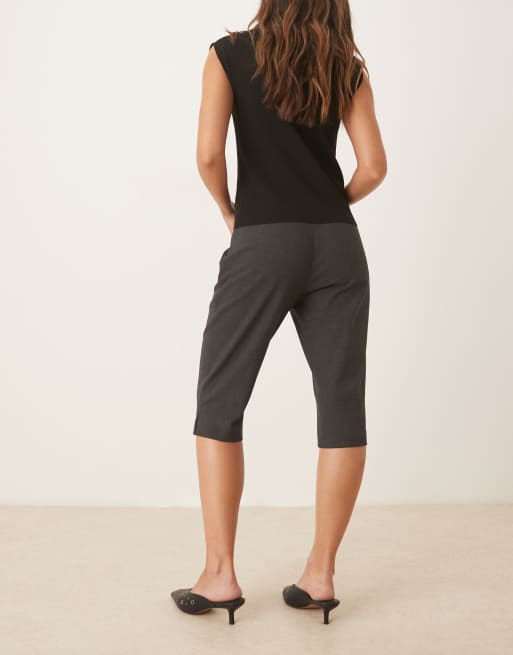 ASOS DESIGN tailored capri pants in charcoal, 4 of 5