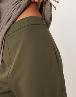 Asos Design Tailored Capri Pants In Green